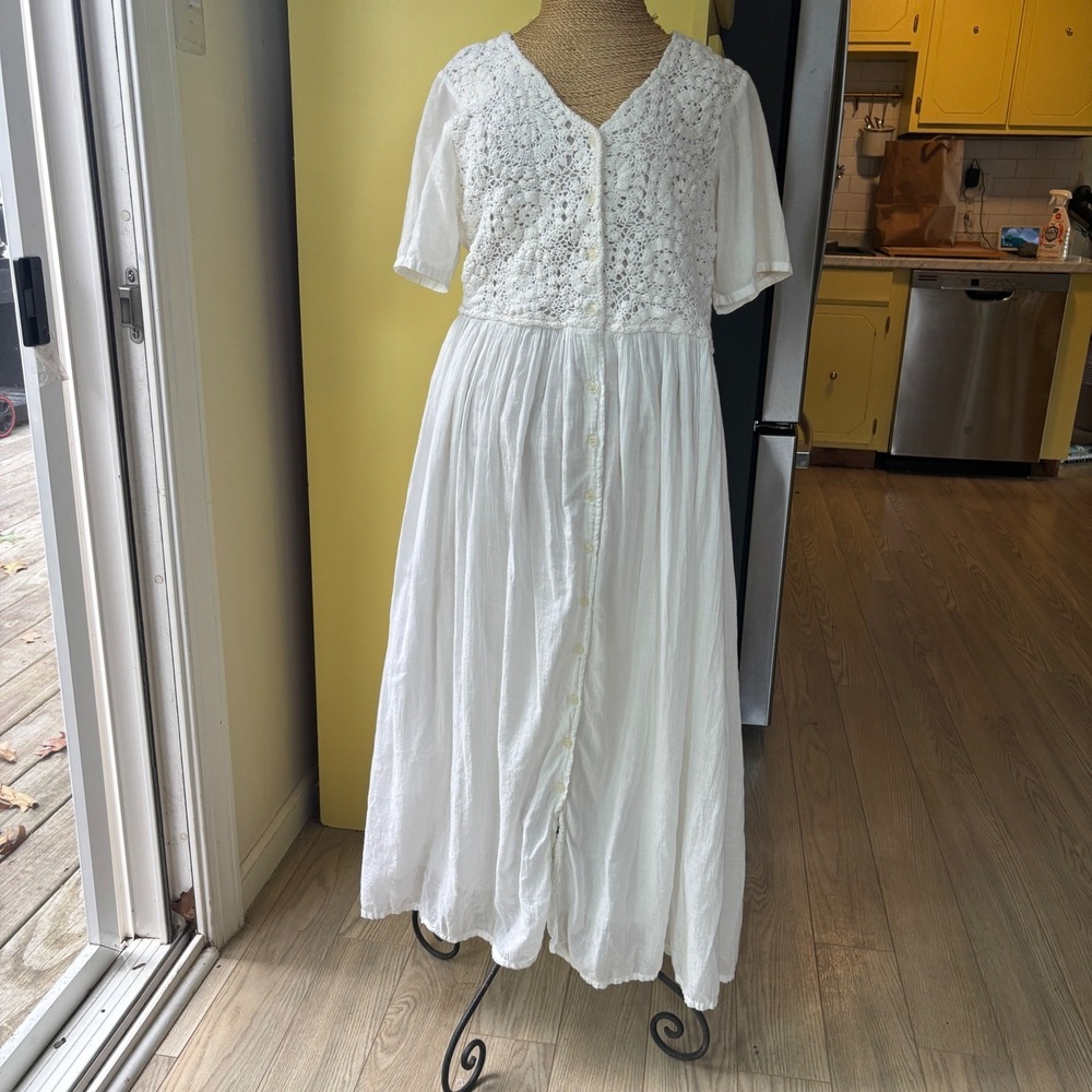 American Vintage White Eyelet Midi Dress